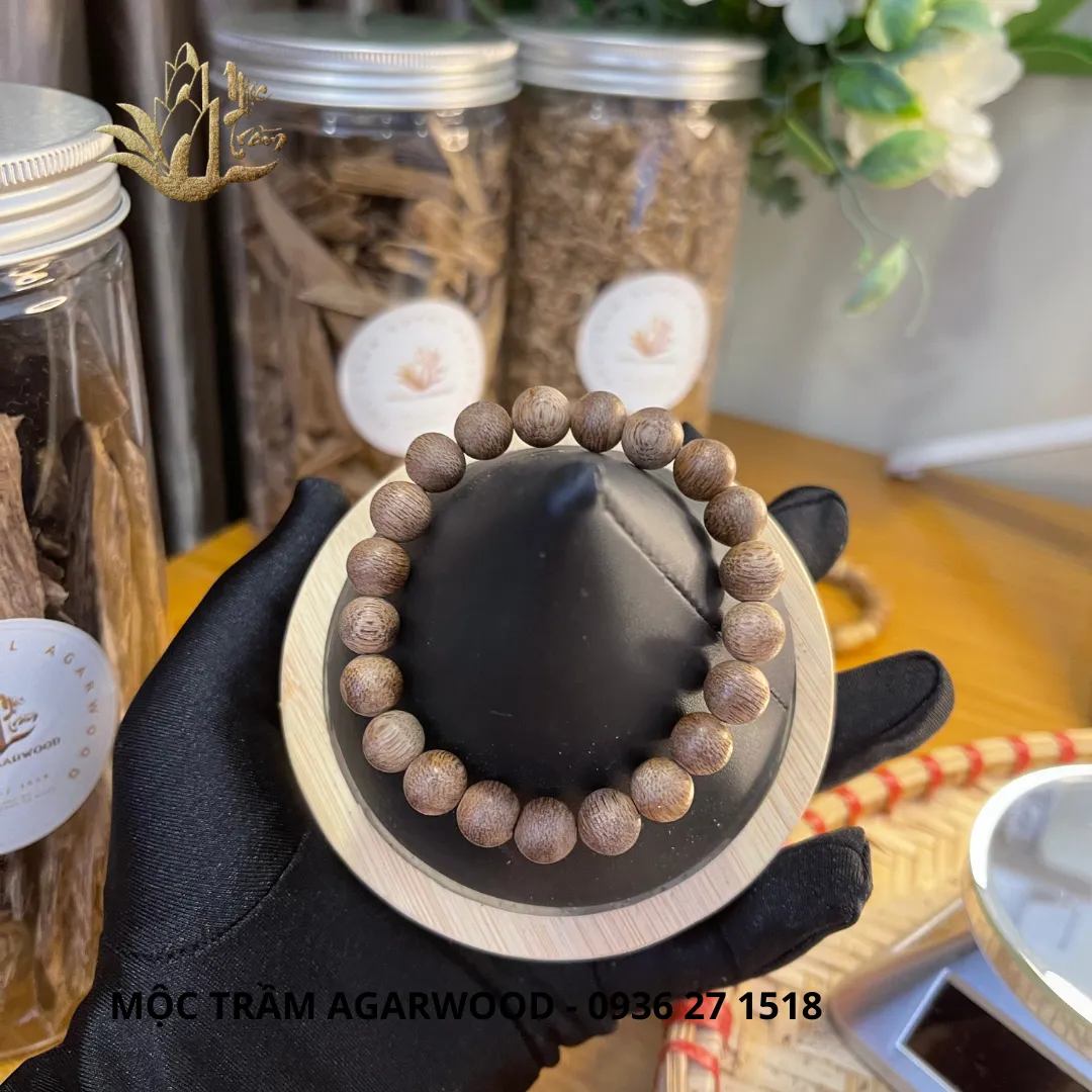 Natural Vietnamese Agarwood Bracelet – 9mm Pearl Beads from Khanh Hoa (Kien Toc Oud)&nbsp;